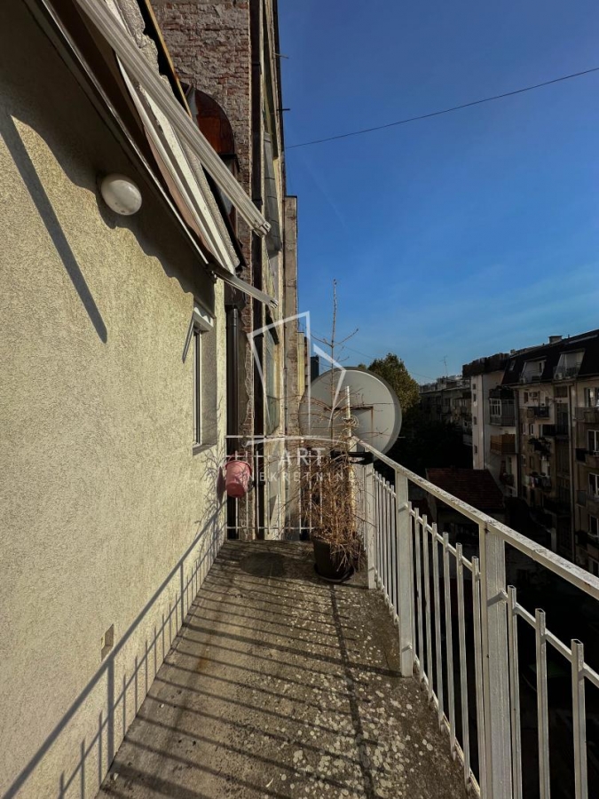 Vračar kod Vukovog spomenika, duplex višesoban ID#6314