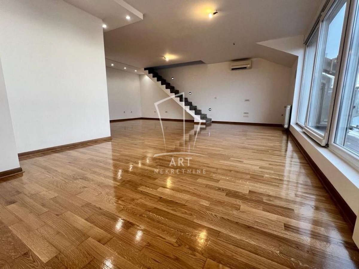 Lekino brdo, odličan duplex 135m2 ID#7143