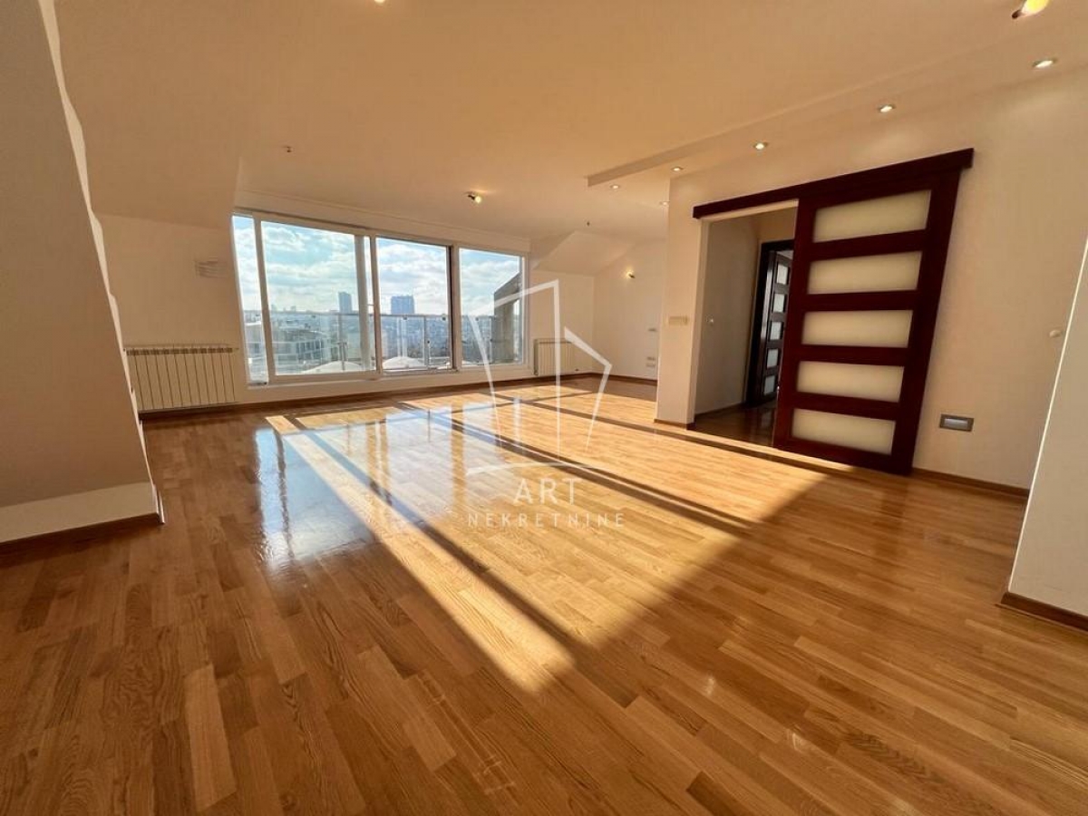 Lekino brdo, odličan duplex 135m2 ID#7143