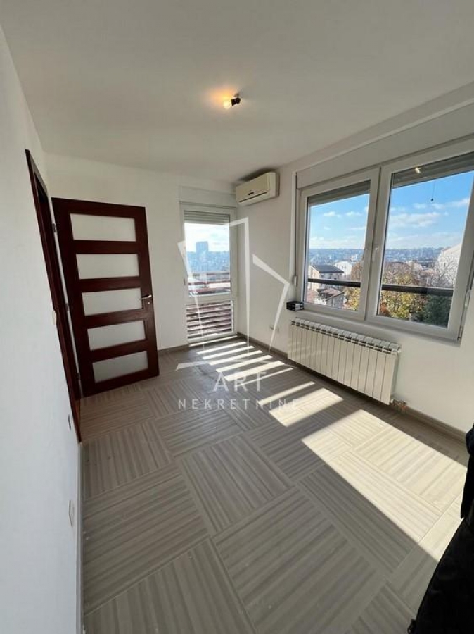 Lekino brdo, odličan duplex 135m2 ID#7143