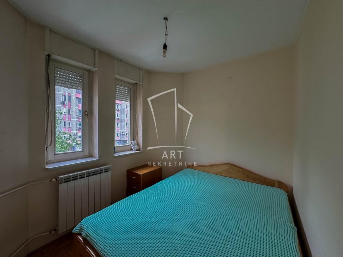 Novi Beograd, dvoiposoban stan, mereno 68m2 ID#7630