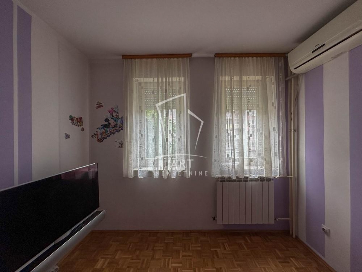 Novi Beograd, dvoiposoban stan, mereno 68m2 ID#7630