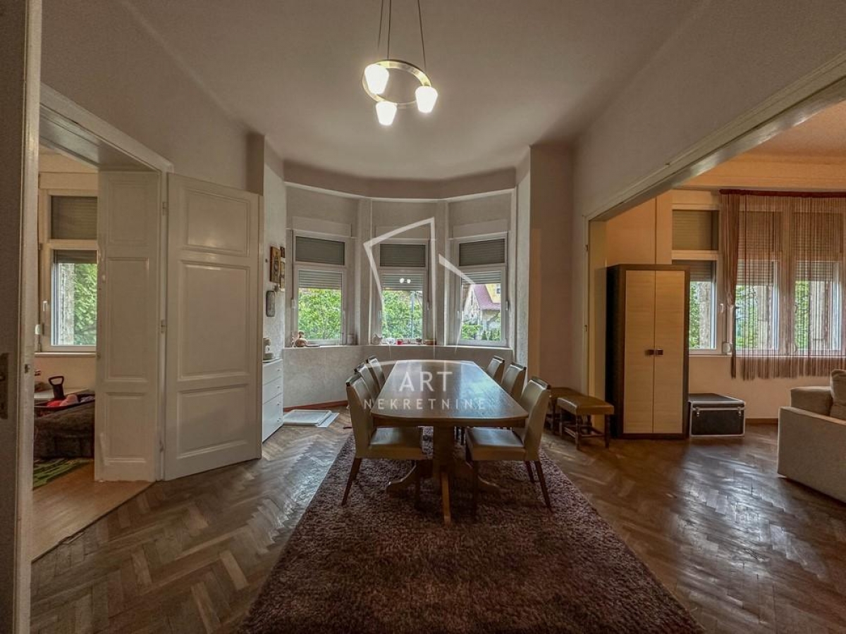 Centar, Višegradska, salonac, 151m2 ID#7680