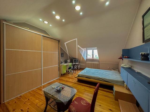 Voždovac, lux kuća 250m2+52m2 terasa ID#7839