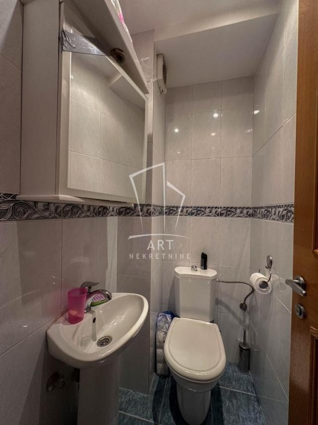 Voždovac, lux kuća 250m2+52m2 terasa ID#7839