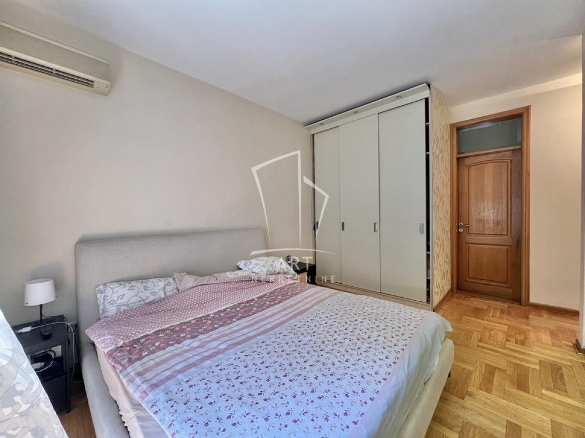 Botanička bašta, Dalmatinska, 82m2 ID#8138