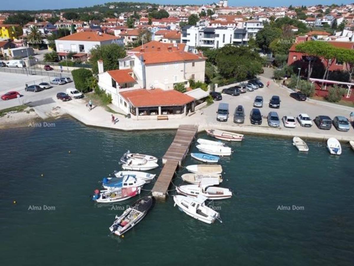 Restoran Poslovno-stambena zgrada pored mora, Medulin!