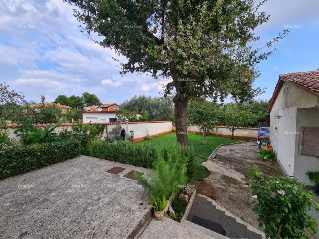 Haus Im verkauf ein kleines Haus und ein Grosses Haus, in Ližnjan