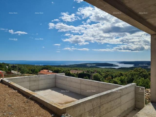 House Villa under construction with sea view!