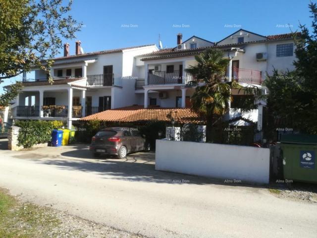 Haus Geschäfts-Wohngebäude 200m vom Meer und Strand, Rovinj!