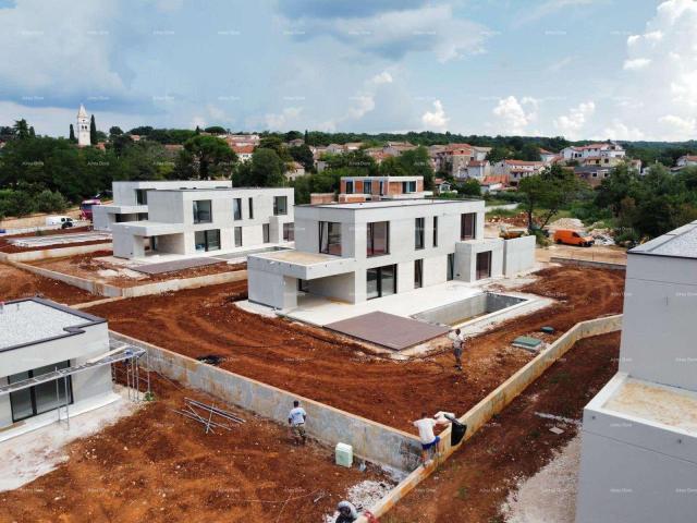 House House under construction near Poreč.