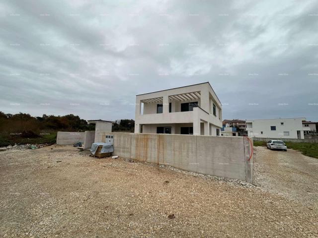 Haus Neubauprojekt in Medulin. Einfamilienhaus mit Pool und Meerblick.