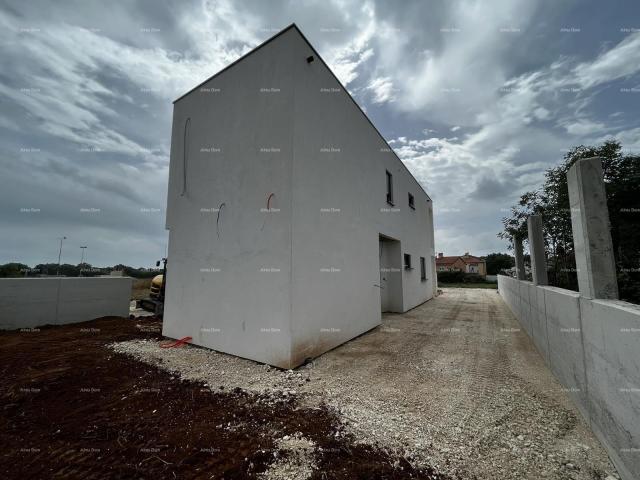 Haus Neubauprojekt in Medulin. Einfamilienhaus mit Pool und Meerblick.