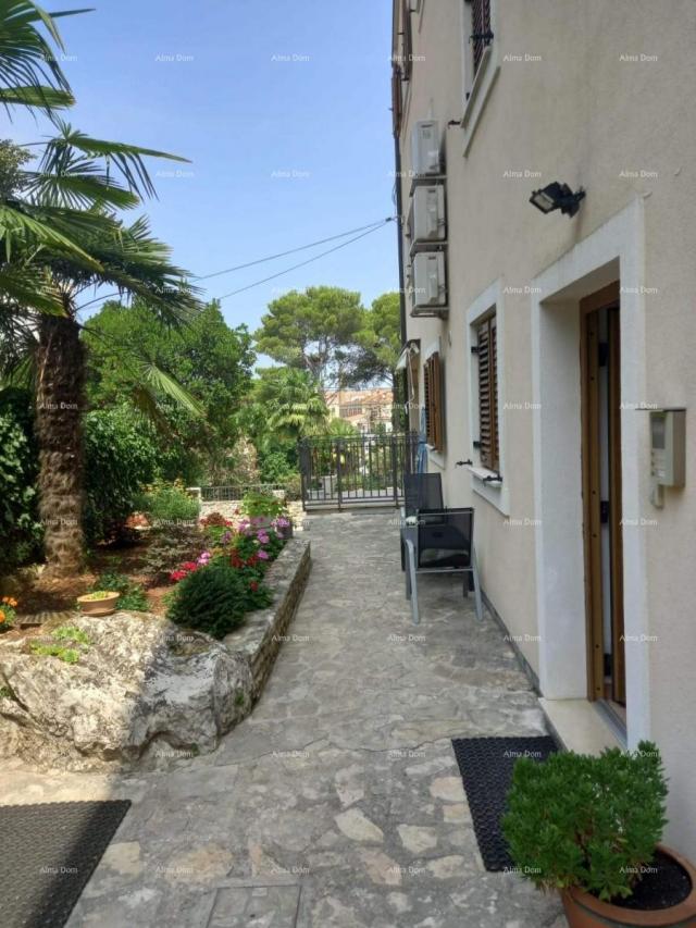 Haus Ein Appartmenthaus in Herzem Rovinj nur 200 m von Meer