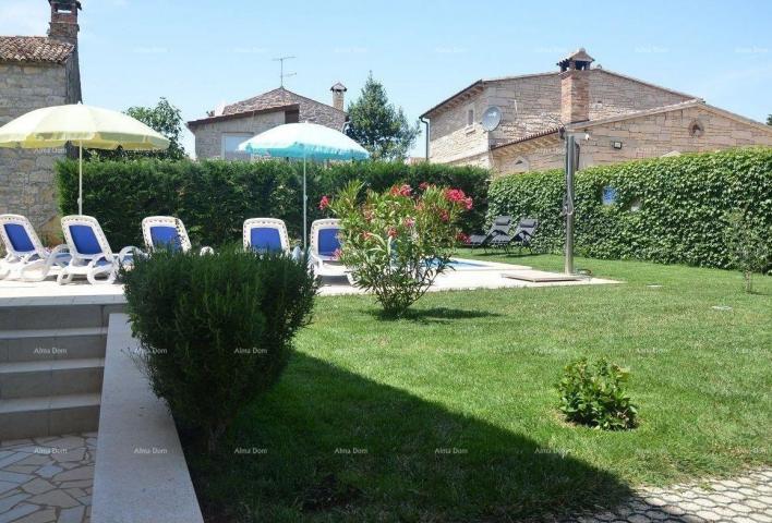 Haus Steinhaus mit Pool und Garage, in der Nähe der Stadt Poreč.