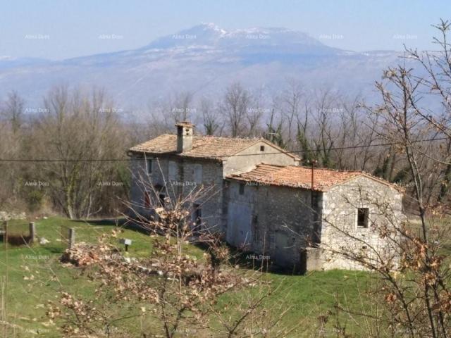 Građevinsko zemljište Istarsko imanje sa pogledom na Učku u Kršanu