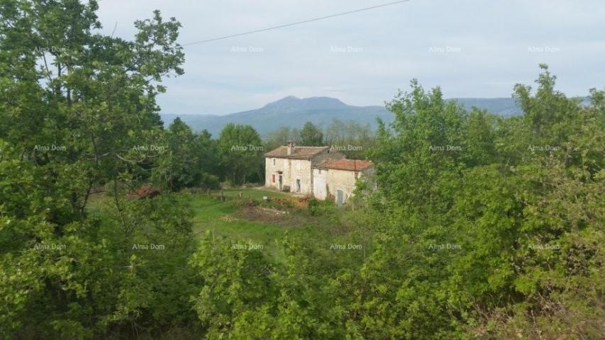 Građevinsko zemljište Istarsko imanje sa pogledom na Učku u Kršanu