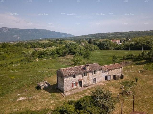 Građevinsko zemljište Istarsko imanje sa pogledom na Učku u Kršanu