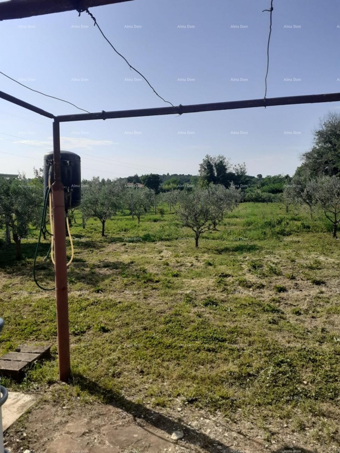 Kuća Prodaja dvije manje legalizirane kućice sa zemljištem