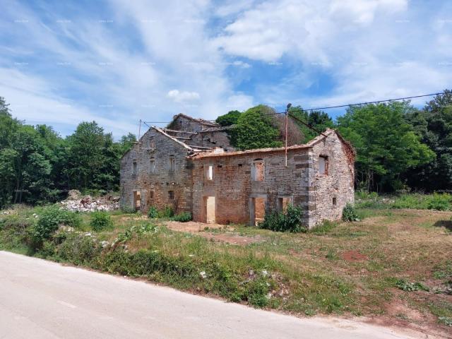 Kuća Prodaja kamenih istarskih kuća za renovaciju, Oprtalj!