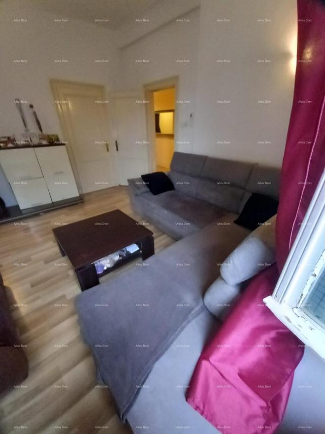 Wohnung Wohnung zum Verkauf in Pula, Zentrum! Kaštel.