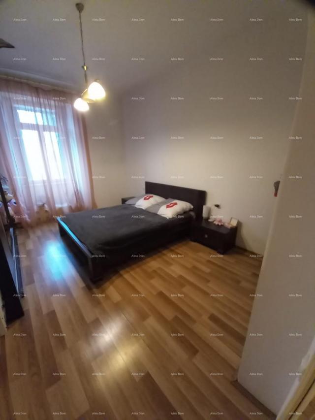 Wohnung Wohnung zum Verkauf in Pula, Zentrum! Kaštel.