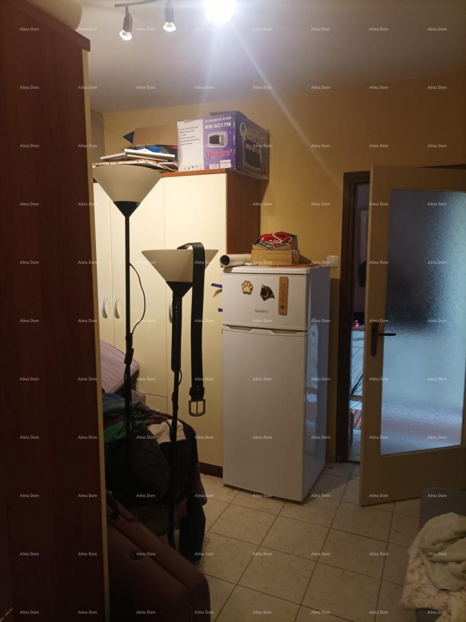 Wohnung Wir verkaufen eine Wohnung in Umag in der Nähe des Meeres.