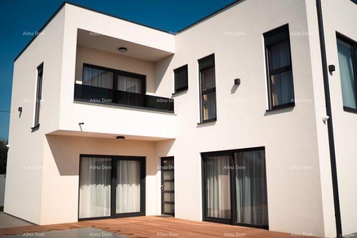 House A newly built, modern two-story house with a swimming pool near the sea, Pomer!