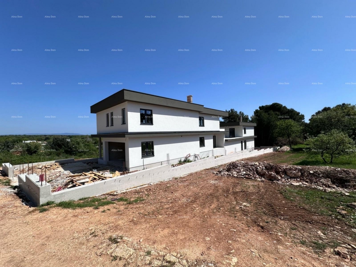 House House with 4 apartments for sale, newly built, Ližnjan!