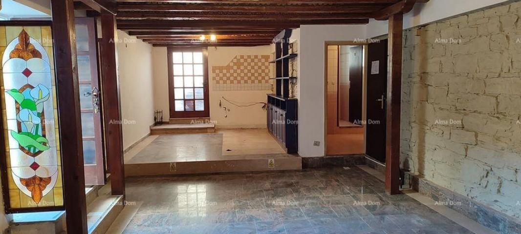 Apartment Apartment for sale on the 1st floor in Pula