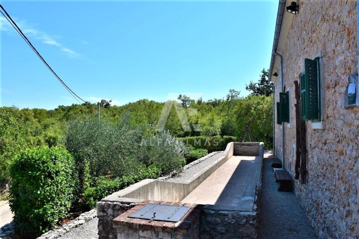 Dobrinj, rustic autochthonous stone house with swimming pool!! ID 8