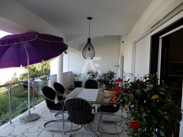 Malinska, semi-detached house with garage and office space. Sea View! ID 34