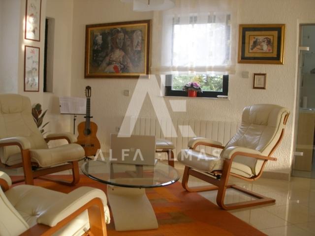 Malinska, semi-detached house with garage and office space. Sea View! ID 34