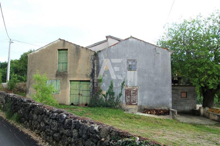 Krk, surroundings, partially adapted semi-detached building. ID 59