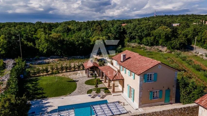 Dobrinj, surroundings, luxurious villa with a swimming pool and a spacious garden!! ID 123