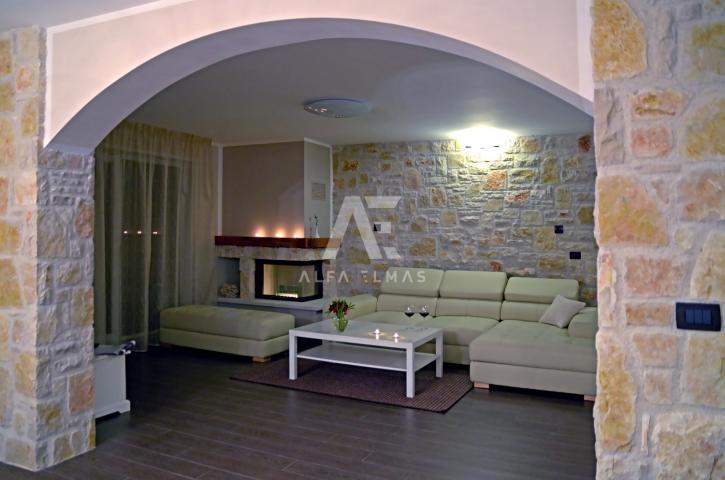 Malinska, surroundings, Luxury villa with two residential units! ID 156