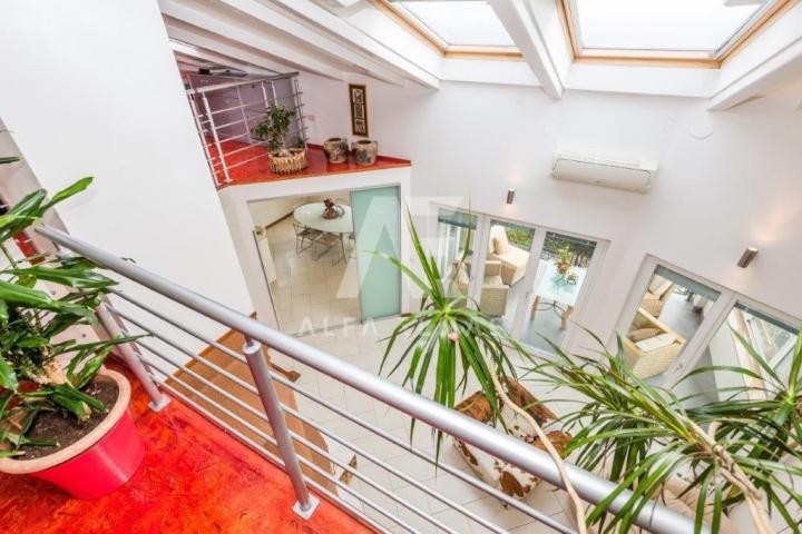 Opatija, moderan Penthouse sa pogledom na more!! ID 326 