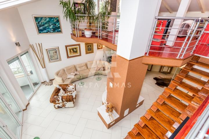 Opatija, moderan Penthouse sa pogledom na more!! ID 326 