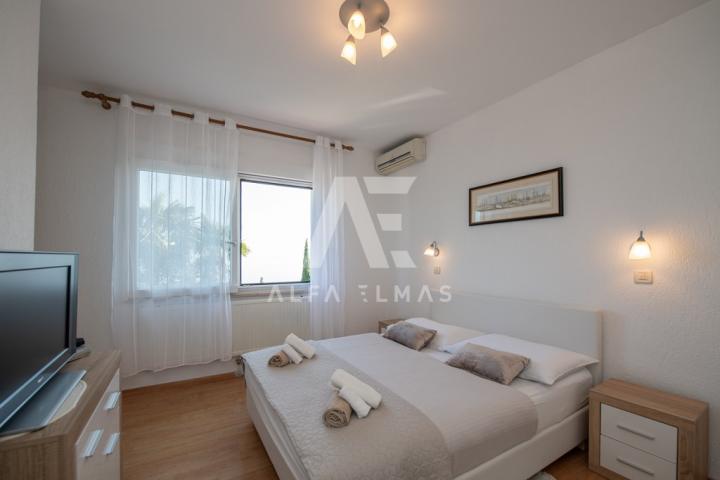 Opatija, apartman na prvom katu s predivnim pogledom na more!! ID 327 