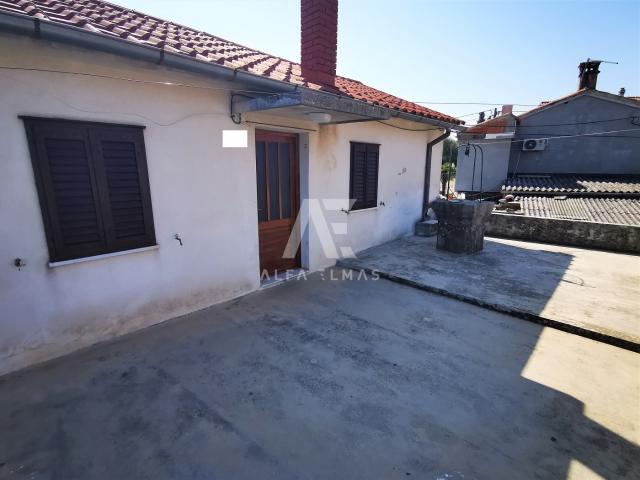 Dobrinj, surroundings,two stone houses in a row for adaptation!! ID 464