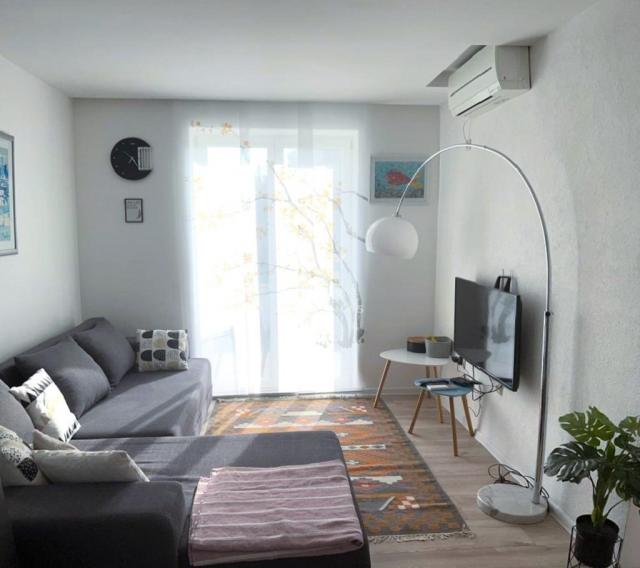 Malinska, three-room apartment on the ground floor with a yard!! ID 493