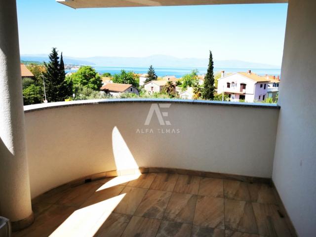 Sale of an apartment with sea view, 86 m2 in Malinska - ID 543