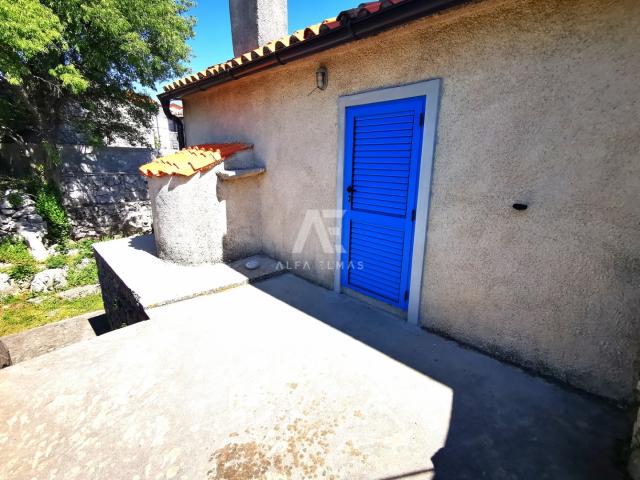 Renovated terraced stone house in Kornić - ID 544