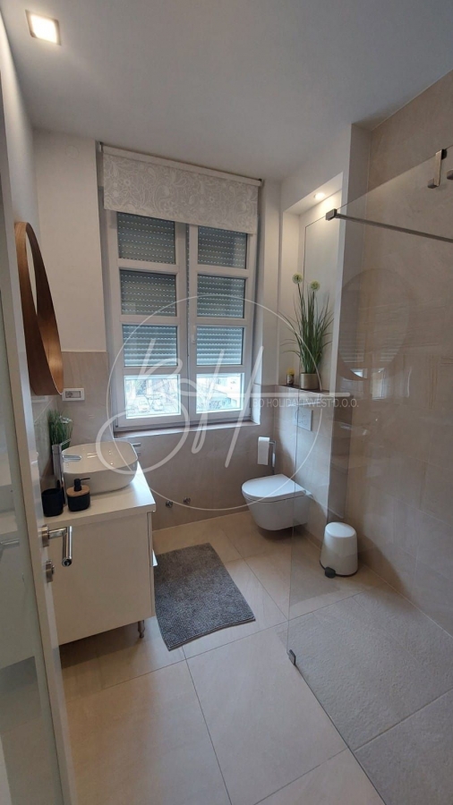 Flat Centar, Pula, 123m2