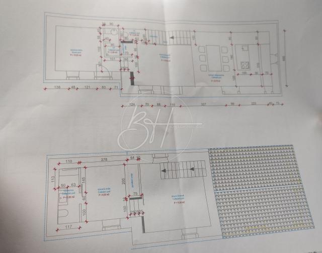 House Tinjan, 472m2