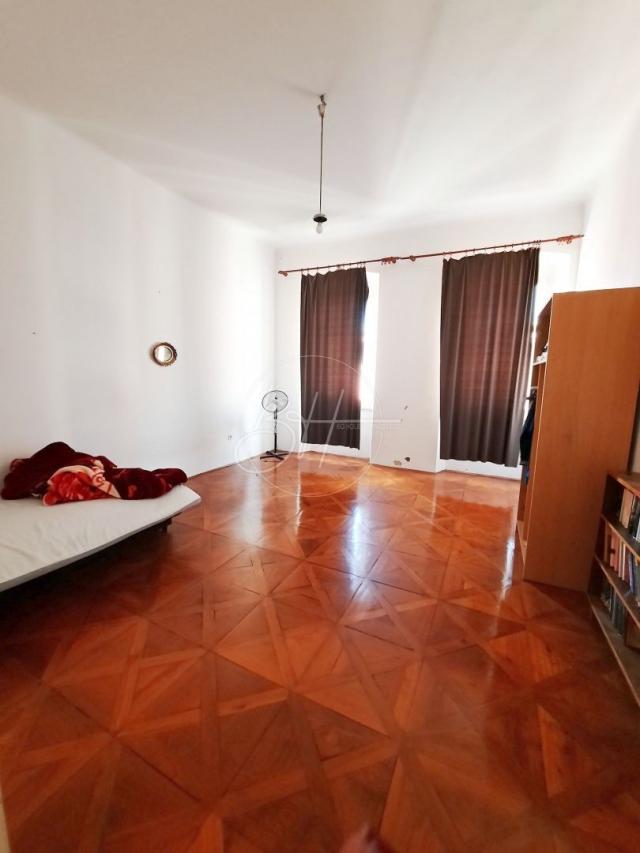 Flat Centar, Pula, 114,28m2