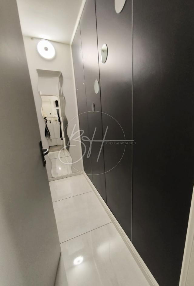 Dva studio apartmana na Verudi