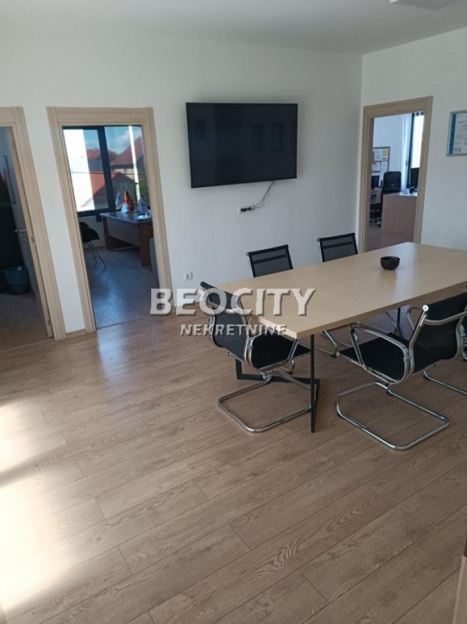 Zemun, Altina, Amadova, 5. 0, 530m2, 4000EUR