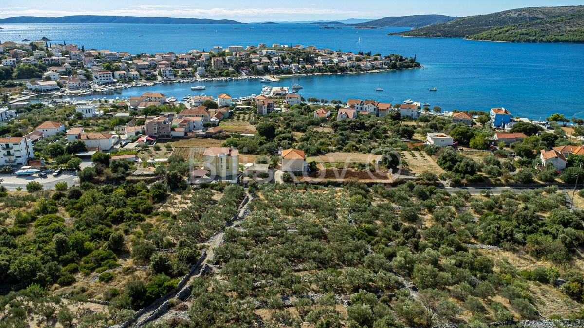 Prodaja, Trogir, Seget vranjica, građevinsko zemljište