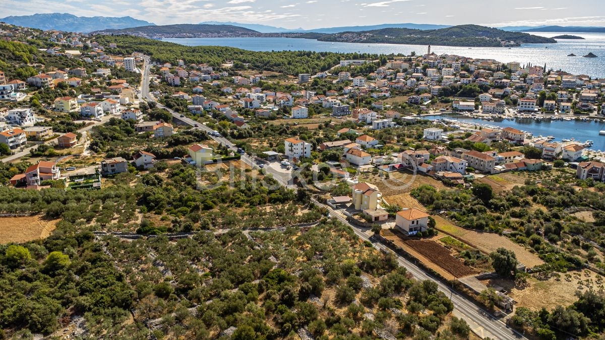 Prodaja, Trogir, Seget vranjica, građevinsko zemljište